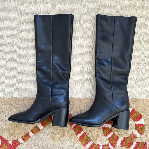 Intentionally Blank boots - Picture 7 of 8